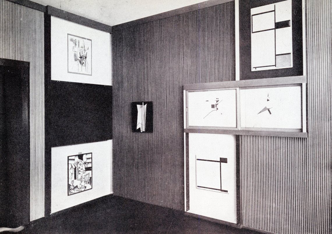 El Lissitzky, Abstrakt Kabinett, Landesmuseum Hanover, 1927-28, left corner wall view
